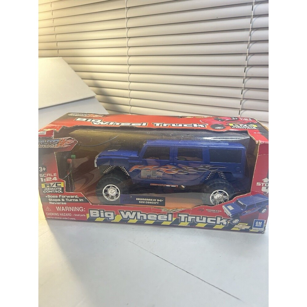 HUMMER H2 SUV 1/24 Remote Control BIG WHEEL TRUCK 2009 (Never Opened)